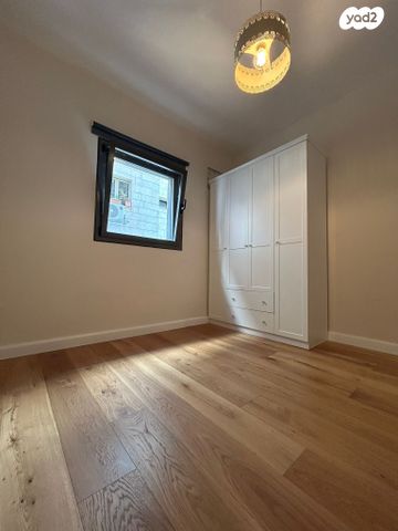 עין הקורא 13