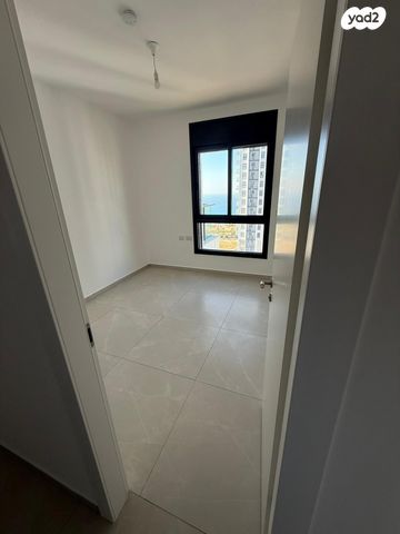 דירה, אמנון ליפקין שחק 1, נוף הטיילת, נתניה