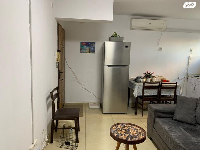 דירה, דוד רזיאל 13, רמת הנשיא, בת ים