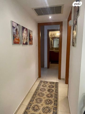 דירה, דרך משה דיין 26, קרית הסביונים, יהוד מונוסון