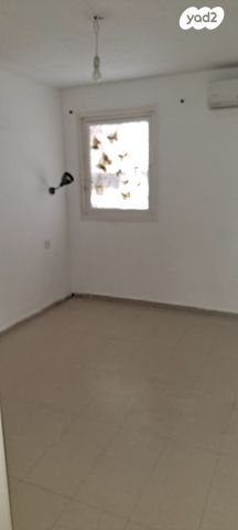 דירה, שדרות מונטיפיורי 10, ברנע, אשקלון