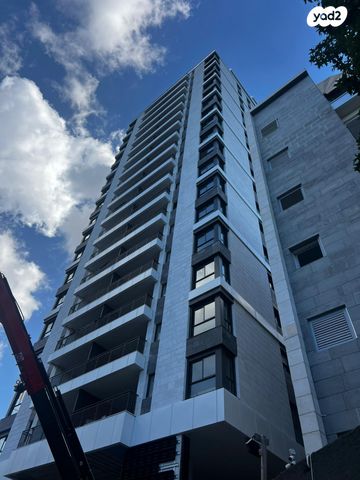 דירה, הפודים 30, נחלת גנים, רמת גן