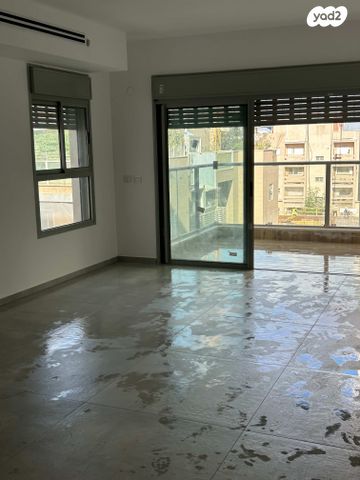 ז'בוטינסקי 10