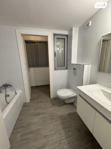 דירה, סמיר משה נקאש 7, כפר גנים ג, פתח תקווה