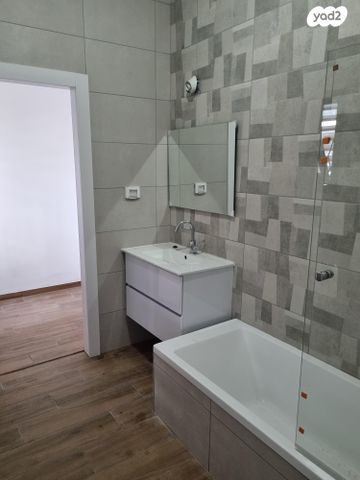 דירה, עמנואל מורנו 8, לב העמק, עפולה