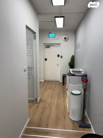 משרדים, אבא אחימאיר 25, רמת אביב ג', תל אביב יפו