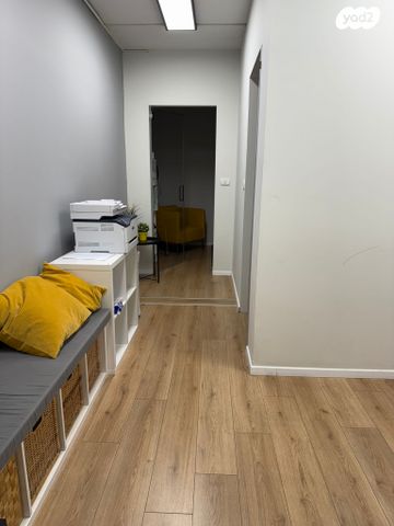 משרדים, אבא אחימאיר 25, רמת אביב ג', תל אביב יפו