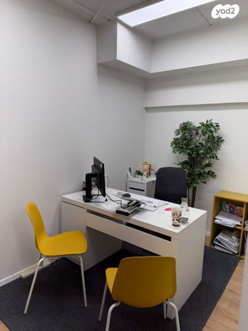 משרדים, אבא אחימאיר 25, רמת אביב ג', תל אביב יפו