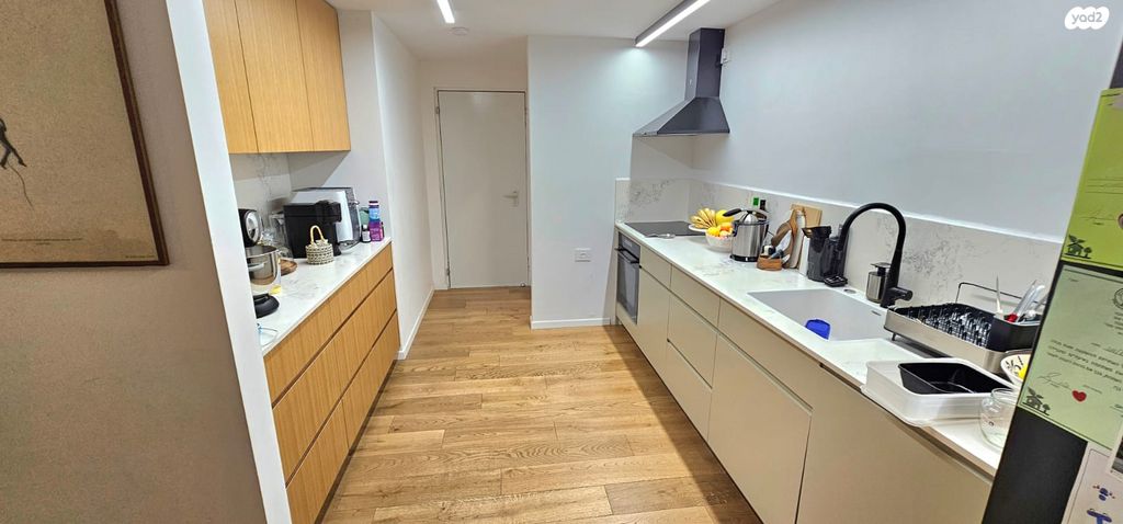 דירה, אסירי ציון 11, מגדיאל, הוד השרון