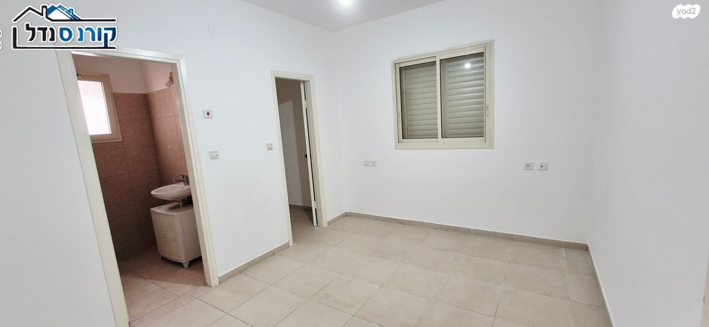 דירה, ליאון בלום 4, כפר גנים ג, פתח תקווה