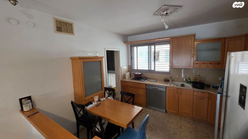 דירה, הבעש"ט, מרכז, הרצליה