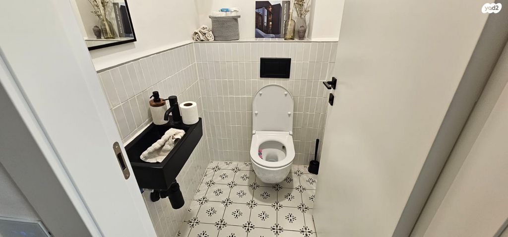 דירה, אסירי ציון 11, מגדיאל, הוד השרון