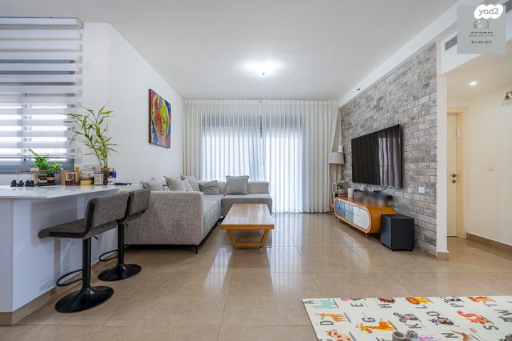 דירה, אדני פז, עין הים, חדרה