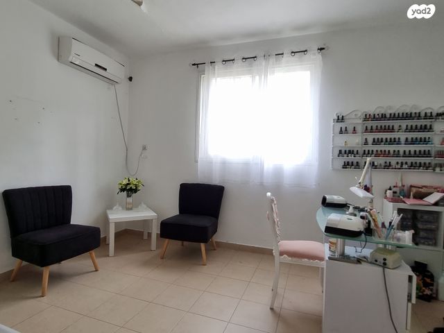 דו משפחתי, קרית טבעון