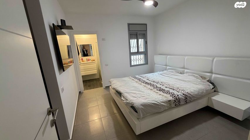 דירה, נחום סנה, רמות הרכס, באר שבע