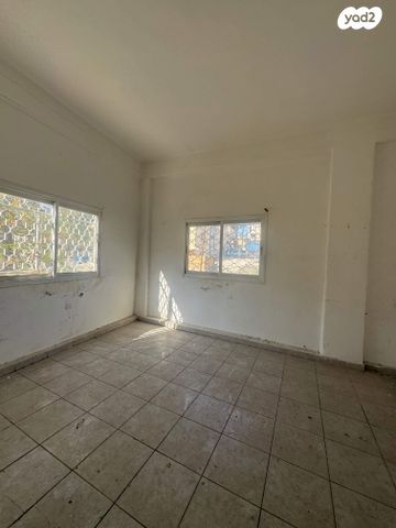 דירה, קיבוץ גלויות, חיפה