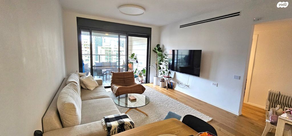 דירה, אסירי ציון 11, מגדיאל, הוד השרון