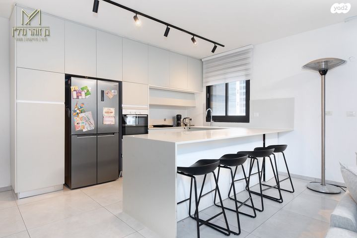 דירה, יעקב דורי, נאות שמיר, רמלה