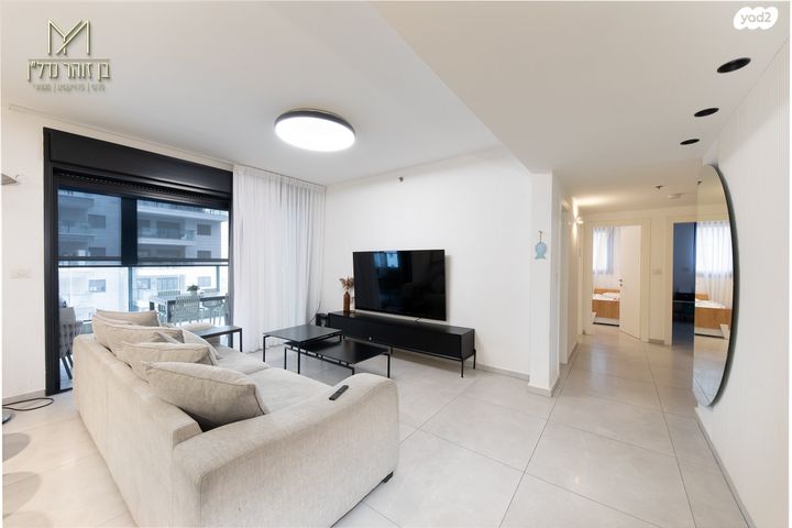 דירה, יעקב דורי, נאות שמיר, רמלה