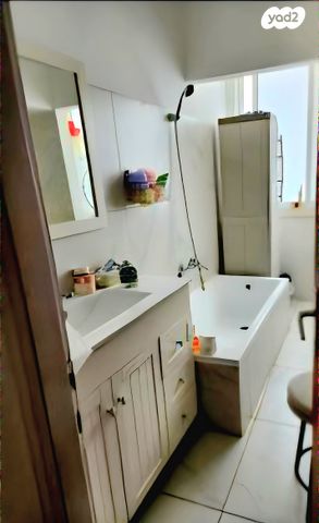 דירה, ישראל בן ציון, דרום מערב ותיק, בת ים