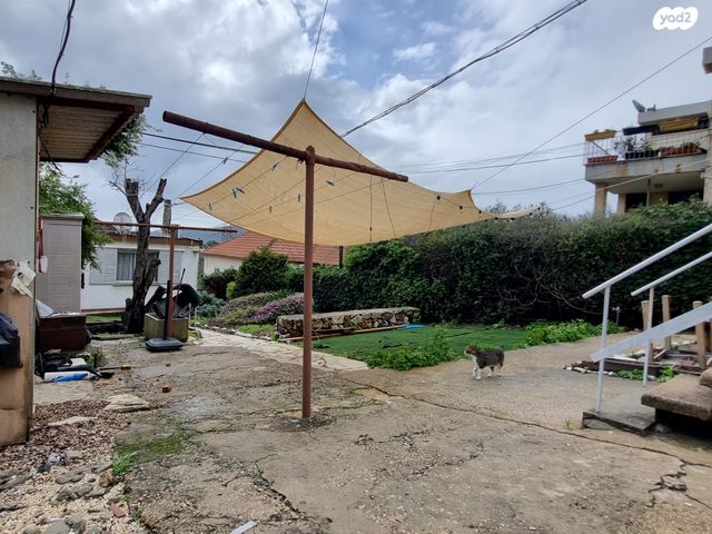 דו משפחתי, קרית טבעון