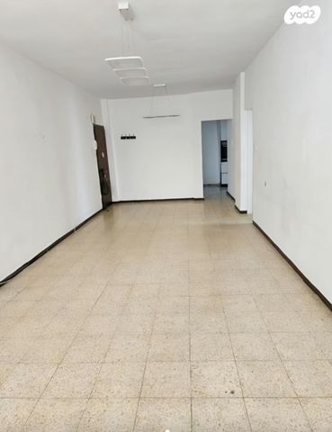 דירה, ישראל בן ציון, דרום מערב ותיק, בת ים