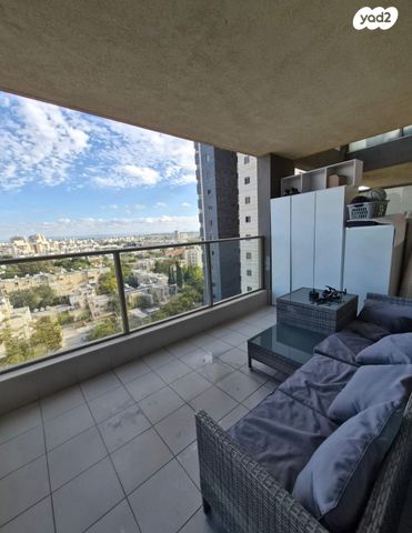 דירה, דרך בן גוריון, אבן גבירול, רחובות