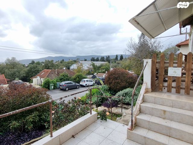 דו משפחתי, קרית טבעון