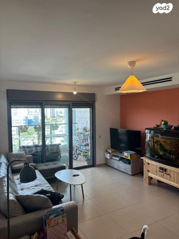 דירה, כרמי גת, קרית גת