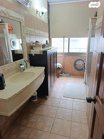 דירה, ש. בן ציון, ב' / צפון מערב העיר, רחובות