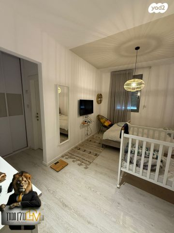 דירה, נצר חזני, נתיבות מערב, נתיבות