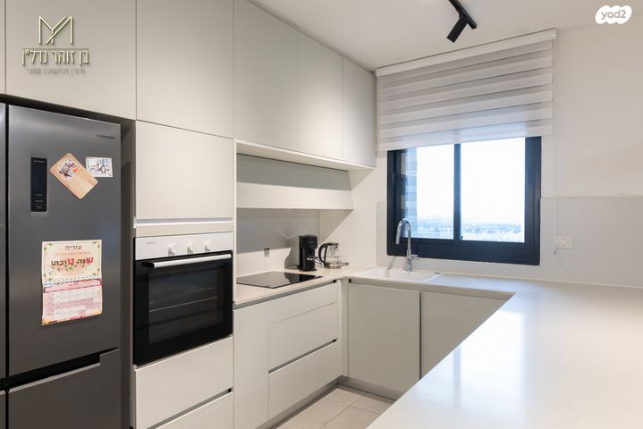 דירה, יעקב דורי, נאות שמיר, רמלה