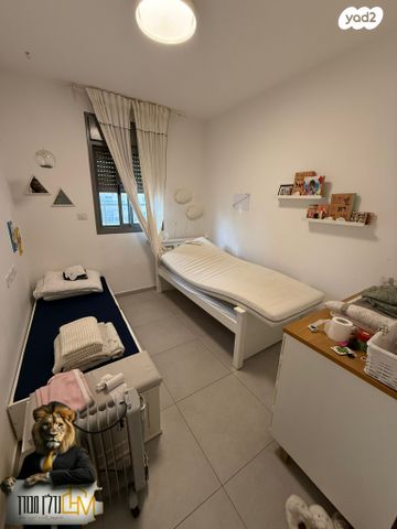 דירה, נצר חזני, נתיבות מערב, נתיבות