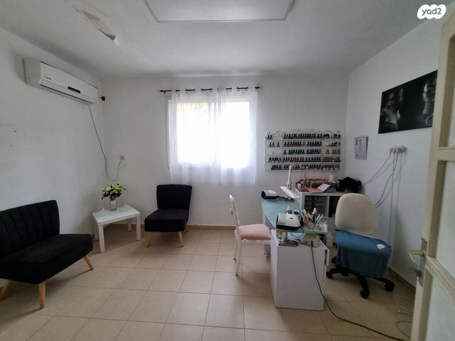 דו משפחתי, קרית טבעון