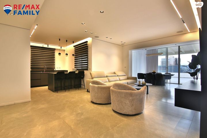 גג/ פנטהאוז, לוי אשכול 11, קרית מוצקין