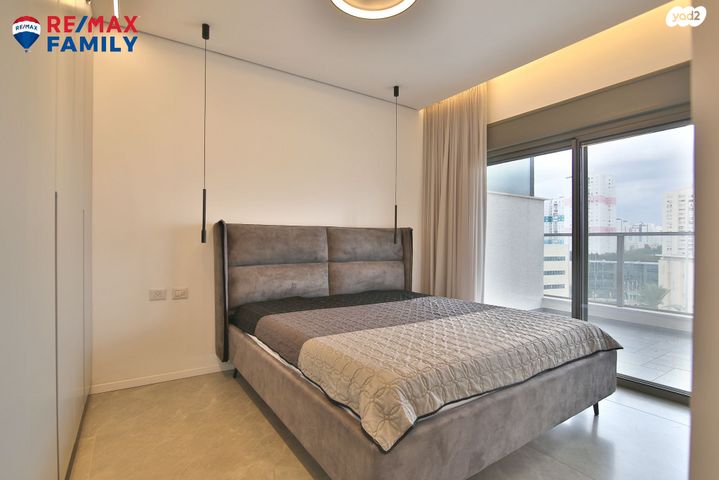 גג/ פנטהאוז, לוי אשכול 11, קרית מוצקין