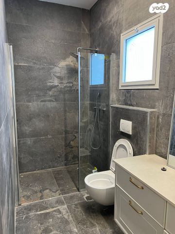 בית פרטי/ קוטג', מיתר / כרמית