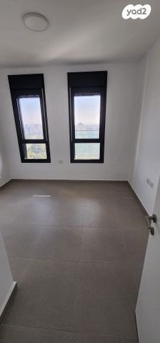 דירה, רועי קליין, קרית קריניצי, רמת גן