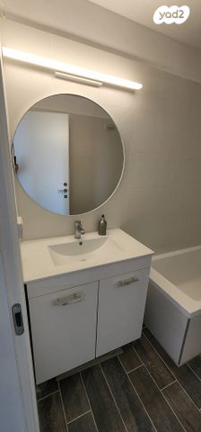 דירה, רועי קליין, קרית קריניצי, רמת גן