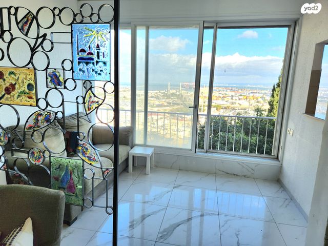 דרך יד לבנים 83