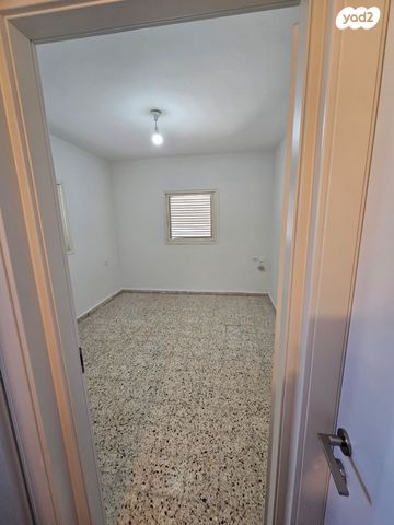 דירה, ירושלים, רמב"ם, ראשון לציון