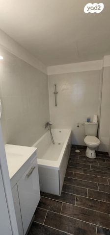 דירה, רועי קליין, קרית קריניצי, רמת גן