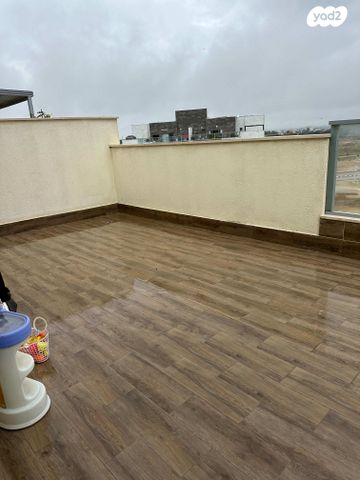 גג/ פנטהאוז, אופקים