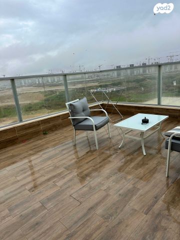 גג/ פנטהאוז, אופקים