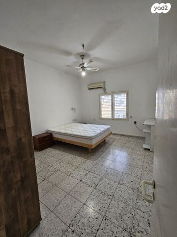 דירה, סעדיה גאון 7, מוצקין הותיקה, קרית מוצקין