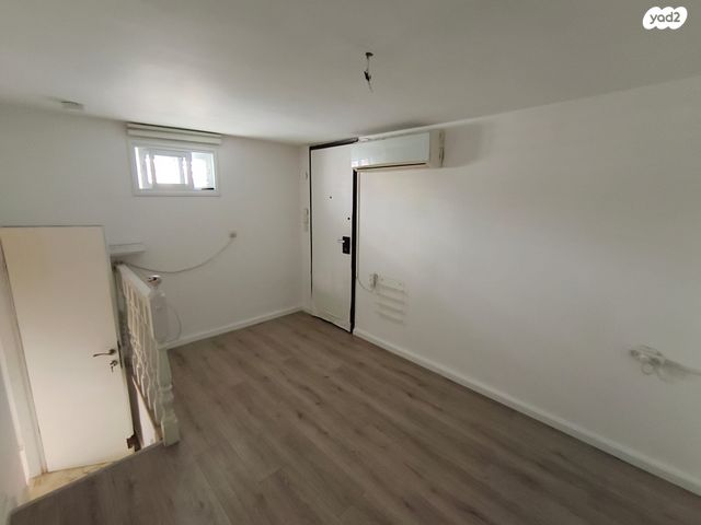 גג/ פנטהאוז, חולון