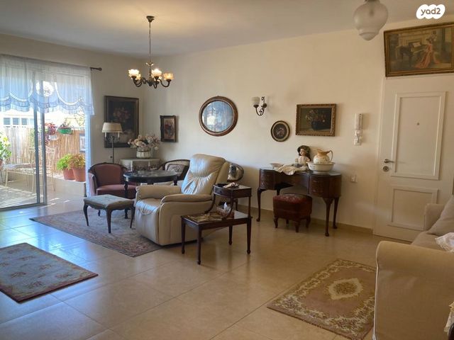 דירה, קרית שמונה, קרית שרת מערב, חולון