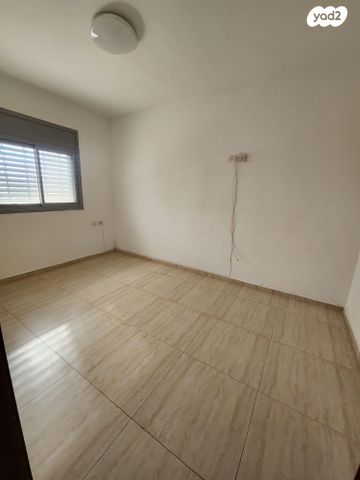 גג/ פנטהאוז, רמב"ם, לב המושבה / מרכז העיר, פתח תקווה