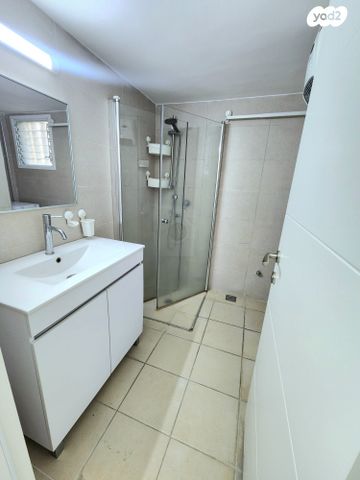 דירה, דרך יד לבנים 83, נווה פז, חיפה