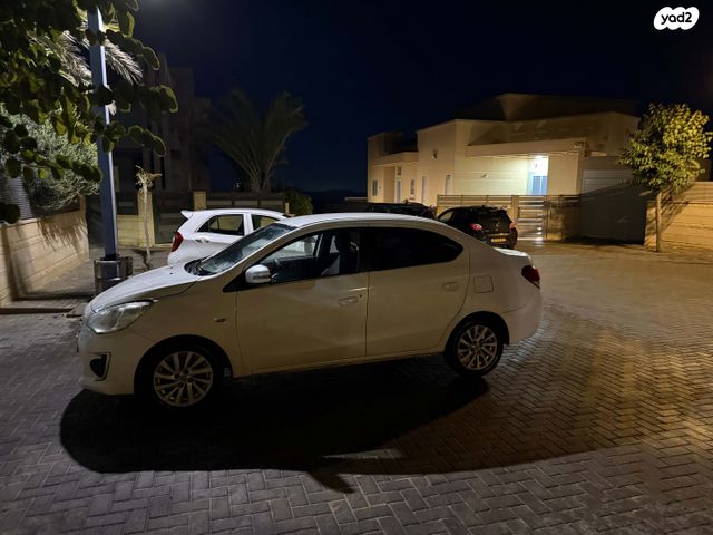 מיצובישי אטראז'